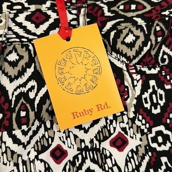 Ruby Rd. Capri - Picture 7 of 7